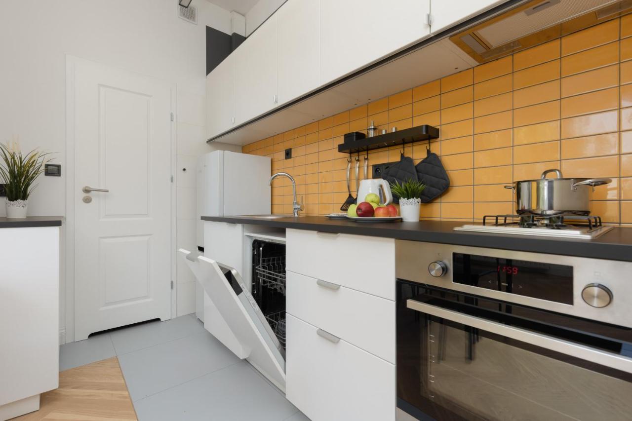 Mokotow Sw Boboli By Renters Apartment
