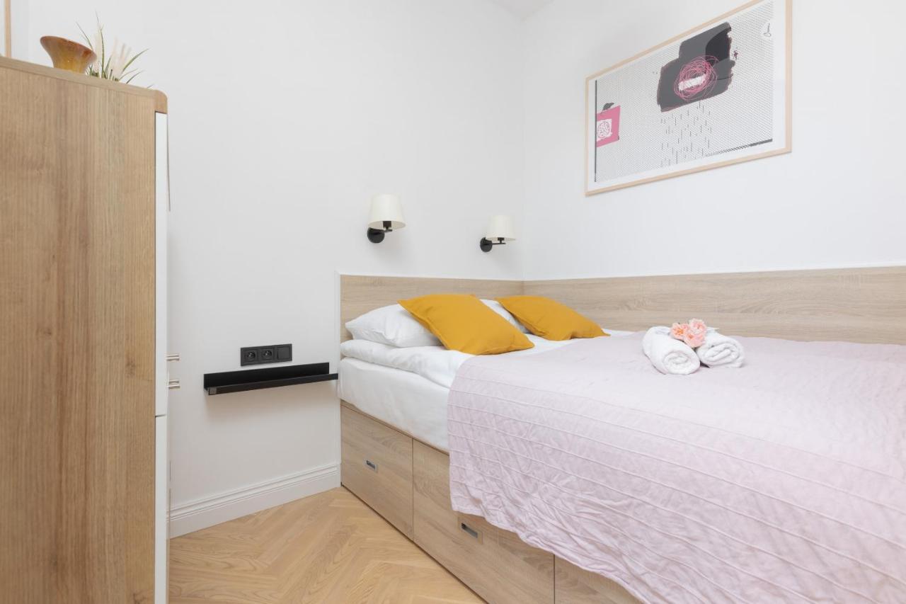Mokotow Sw Boboli By Renters Apartment Warsaw